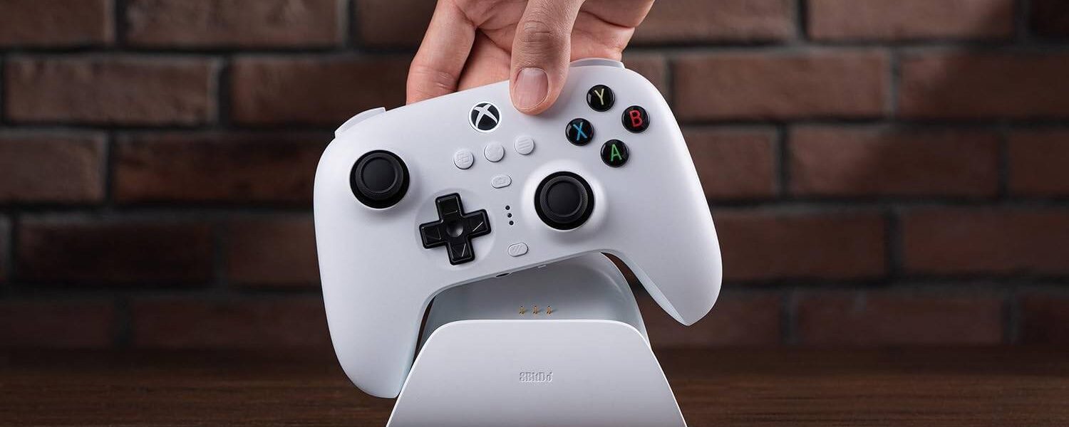 Quer fugir do drift? 8BitDo Ultimate 3 com Hall Effect está 36% mais barato na Mega Oferta Prime
