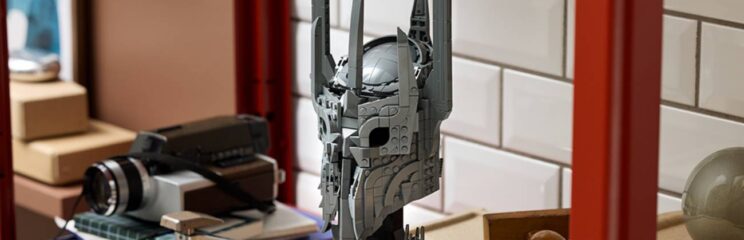 Um LEGO para dominar todos: Capacete do Sauron está 33% mais barato na Amazon