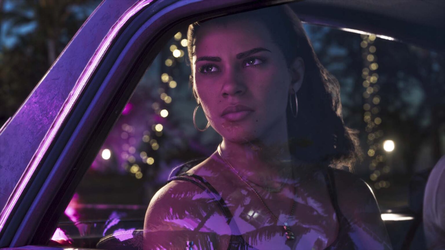 Personagem feminina de jogo olhando pela janela de um carro com luzes neon roxas e festões ao fundo, em cena noturna do GTA 6
