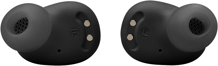 Par de fones de ouvido intra-auriculares sem fio pretos, com marcações R e L nas hastes e pontas de silicone nos encaixes