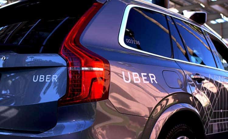 Toyota investirá US$ 500 milhões no Uber afim de alavancar os carros autônomos