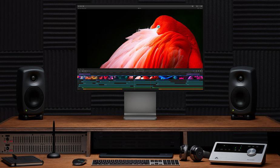 Lógica Apple: monitor sai por US$ 5 mil e a base, vendida separadamente, custa US$ 999