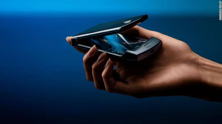 Pré-venda do novo Motorola Razr é iniciada; aparelho custa R$ 8.999