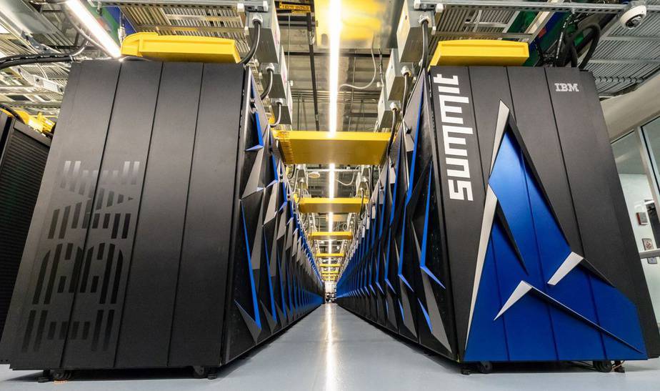 IBM disponibiliza o supercomputador Summit para pesquisas contra o coronavírus