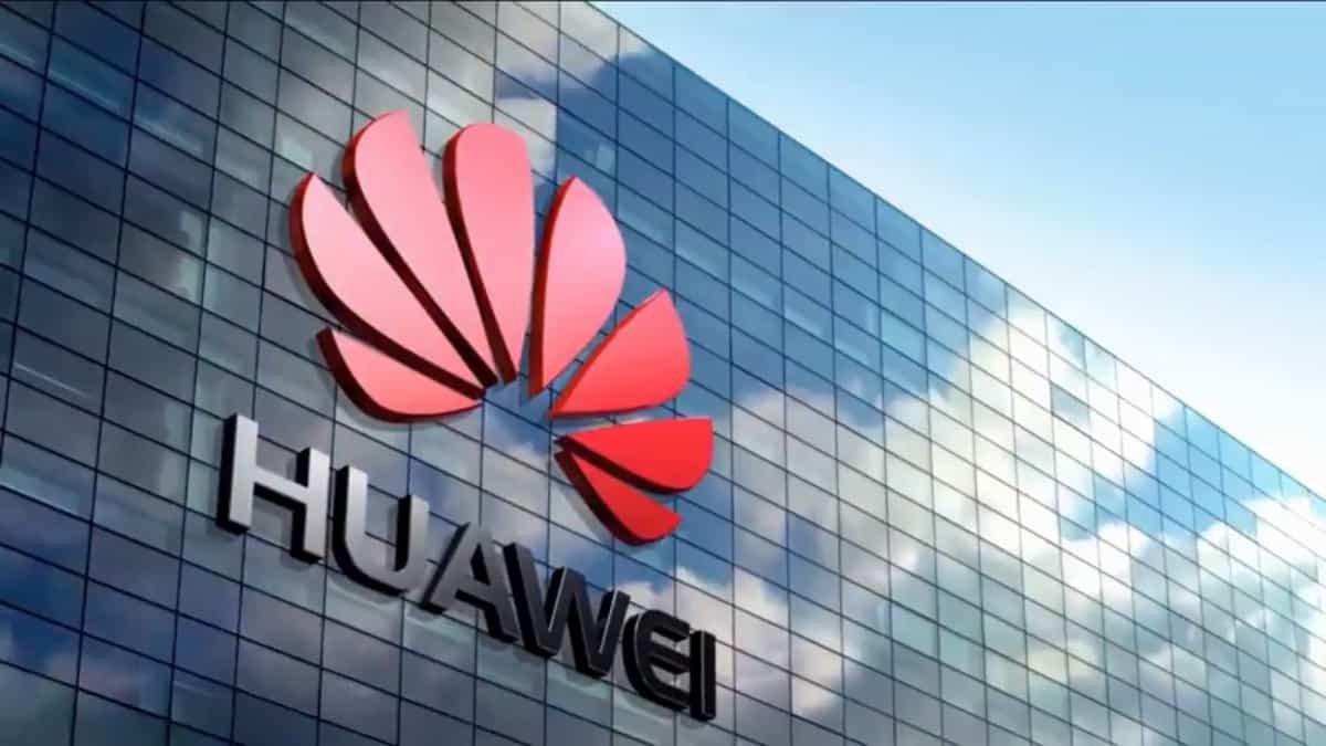 Huawei acusada de pressionar empresa americana a instalar backdoor