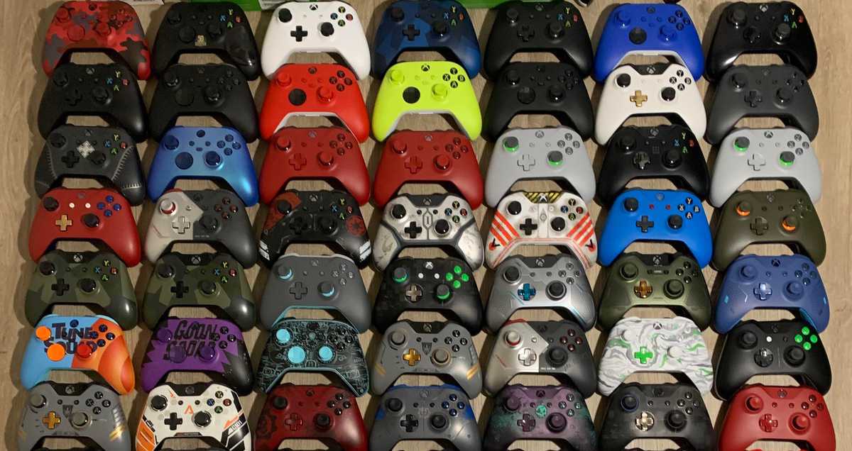 Colecionador exibe suas 92 versões do controle do Xbox