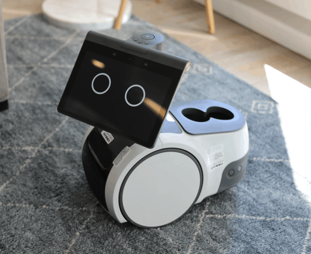 Amazon apresenta o Astro, um robô doméstico com Alexa