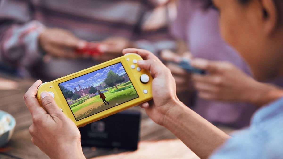 Nintendo Switch Lite chega ao Brasil