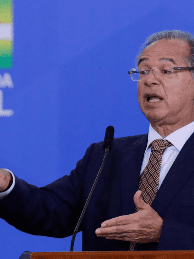 ‘Há mais iPhones no Brasil do que população’, afirma Paulo Guedes