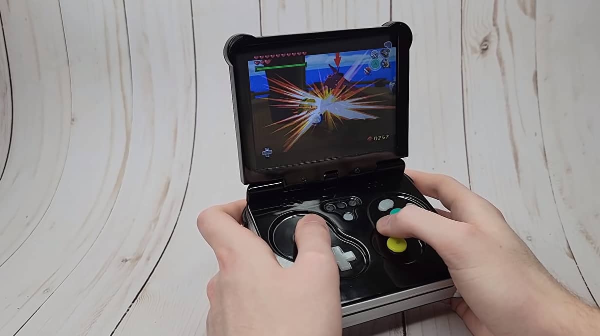 Entusiasta cria uma versão portátil do GameCube