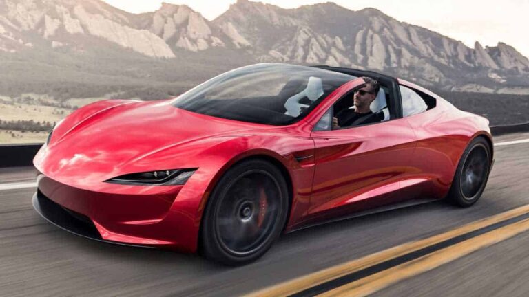 Elon Musk ganhou mais de R$ 10 mil por segundo em 2021 1 Tesla Roadster