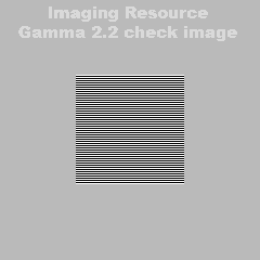 Imagem de teste de calibração gamma 2.2 com faixas horizontais finas em preto e branco e o texto "Imaging Resource Gamma 2.2 check image" no topo