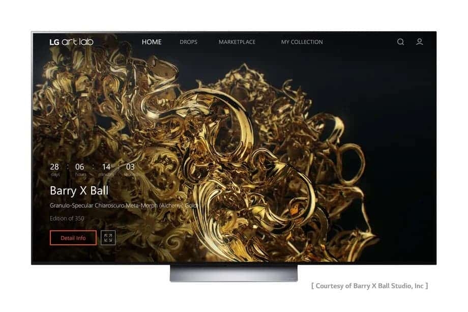 TV LG exibindo a interface do LG Art Lab com a obra digital dourada "Barry X Ball" e opções de compra de NFT