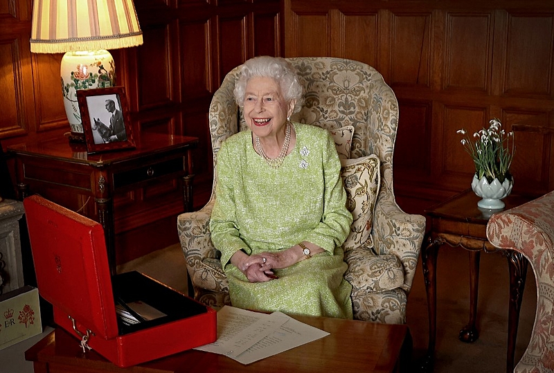 Rainha Elizabeth II tinha iPad, usava celular da Samsung e adorava um jogo do Nintendo Wii