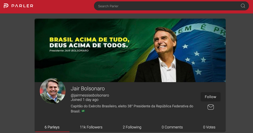 Captura de tela do perfil do Parler de Jair Bolsonaro, com banner em verde e amarelo com a frase "Brasil acima de tudo, Deus acima de todos" e o campo de busca…