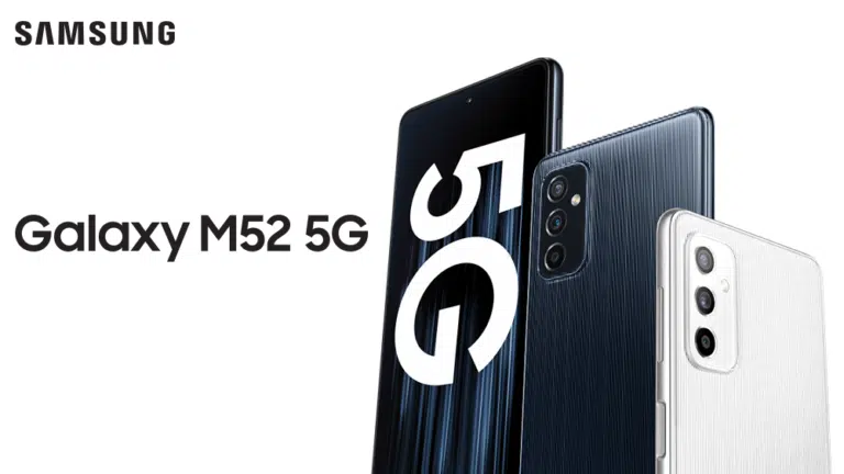 Smartphones Samsung Galaxy M52 5G nas cores preta e branca, mostrando a traseira e a tela com o logotipo 5G e o nome do modelo ao lado
