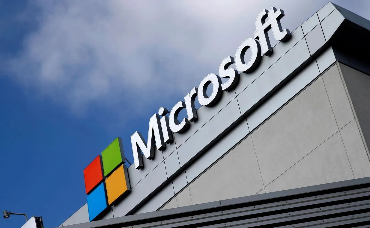 Microsoft demite mais de 10.000 funcionários globalmente