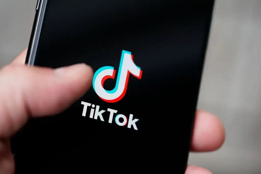 Medo de espionagem faz TikTok ser bloqueado em dezenas de universidades do EUA
